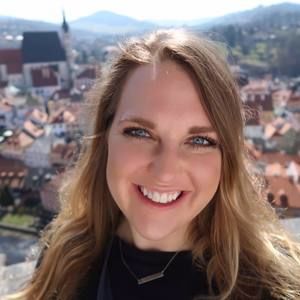 Meet your Posher, Anya